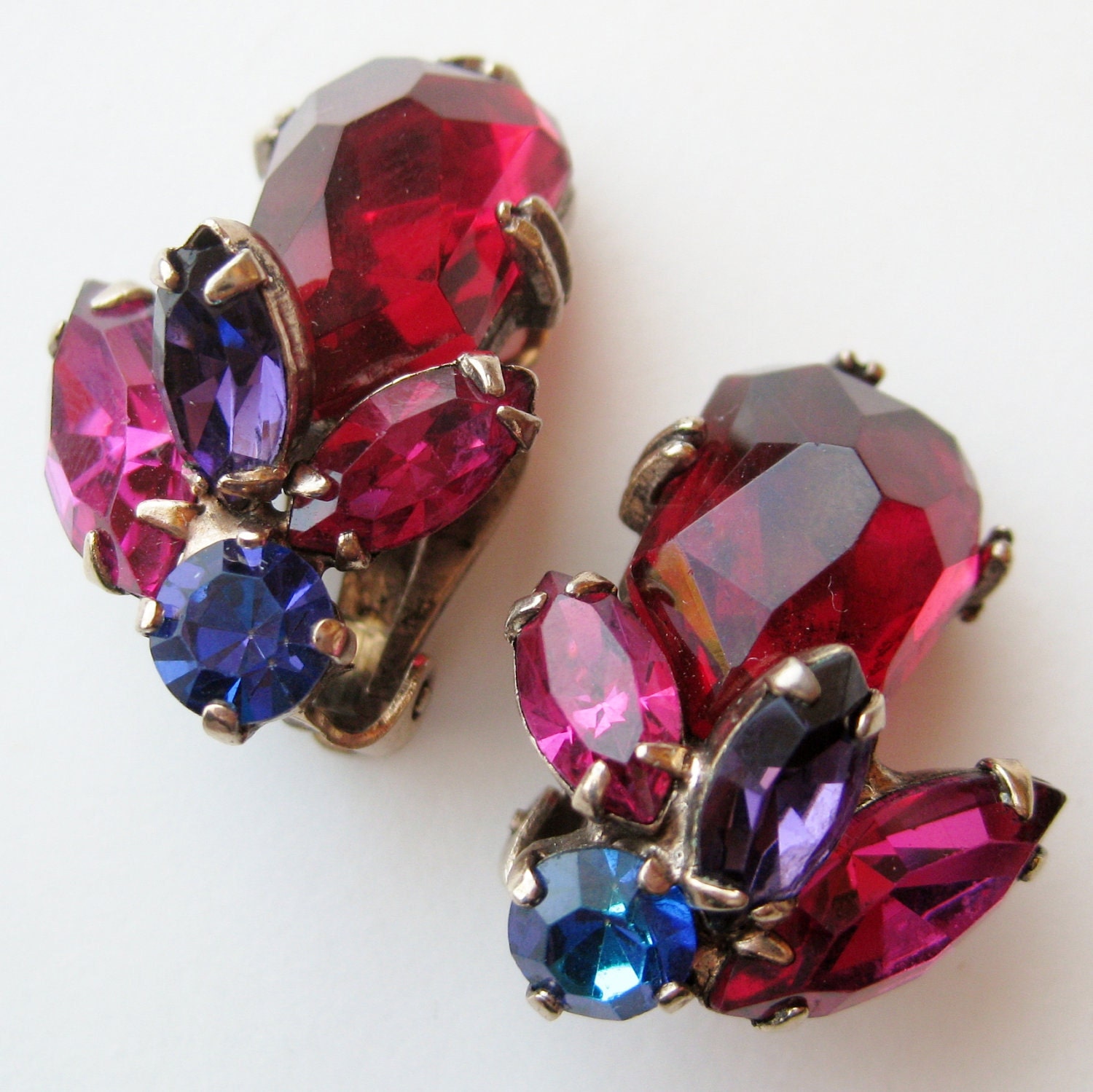 Vintage 50s 60s Sparkling Jewel Tone Rhinestone WEISS Designer Glamour Girl Clip Earrings