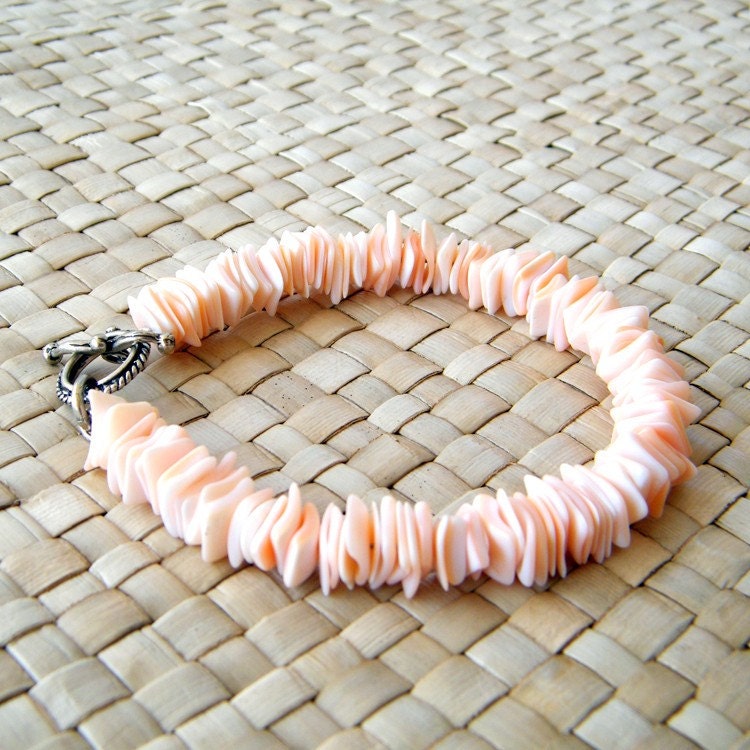 Pink Rose Shell Chip Bracelet