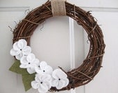 Grape Vine Wreath Winter Daisies 12"