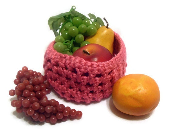 Crochet Fruit Basket in Honeysuckle Pink