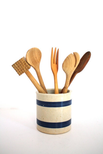 Vintage ROSEVILLE Stoneware Utensil Holder Crock No. 303-E