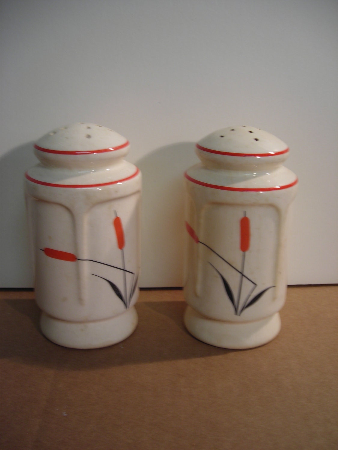 Cattail Salt & Pepper 1930's ceramic Cambridge ware