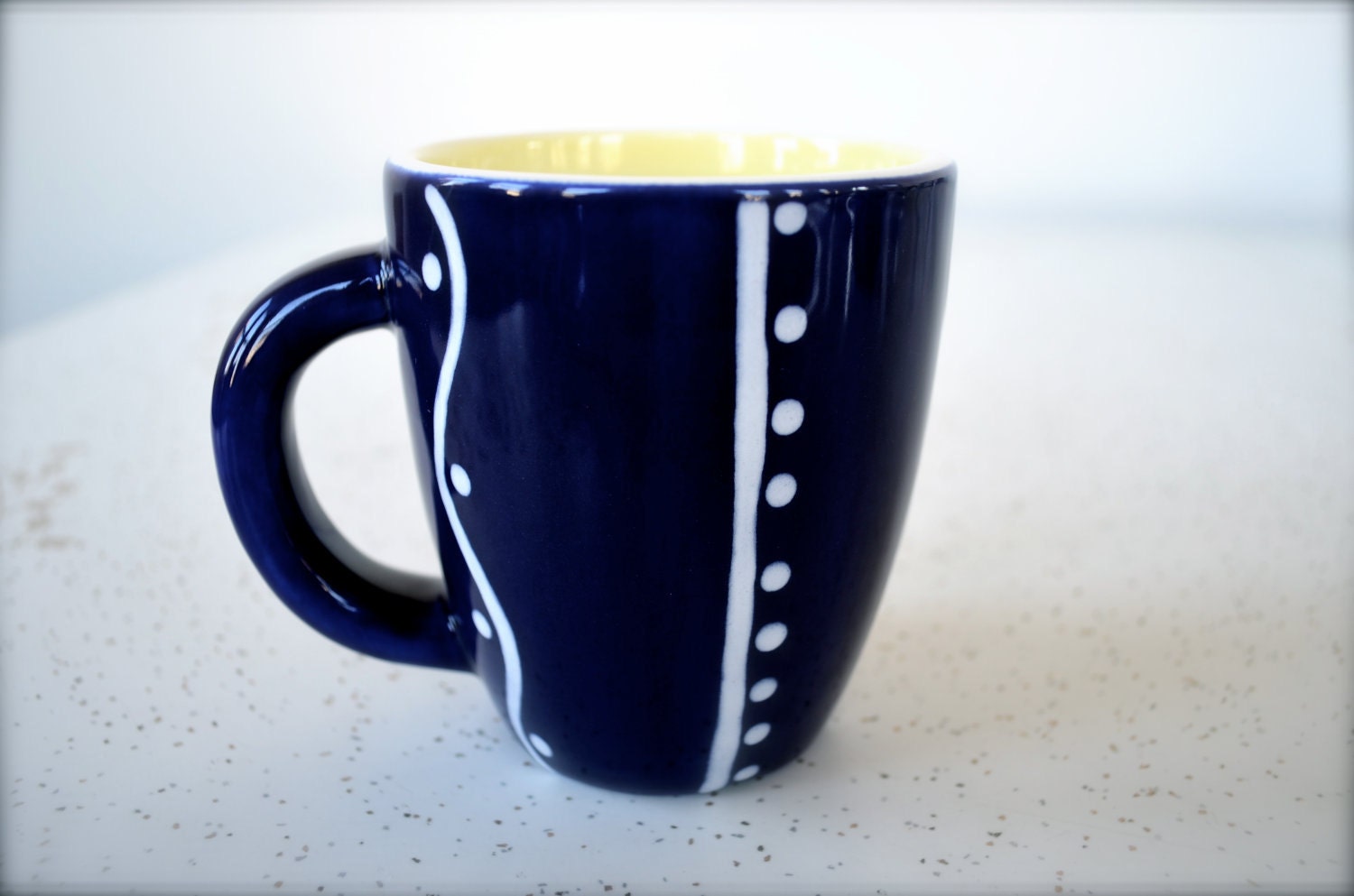 Royal Modern Mug with Line and Dot design