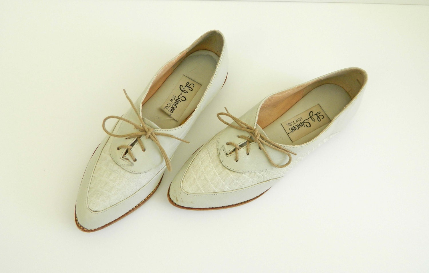 Vintage Oxfords Womens Shoes Bone White Leather Size 6.5