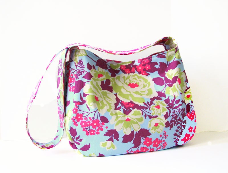 large bag / floral / designer fabric / pink blue /market bag / diaper bag / book bag / summer fashion / an everyday bag in rose bouquet