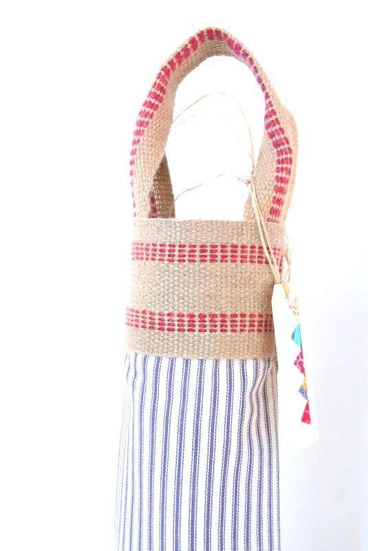 wine tote in blue and white ticking with jute handle / hostess gift / party favor / bridesmaids