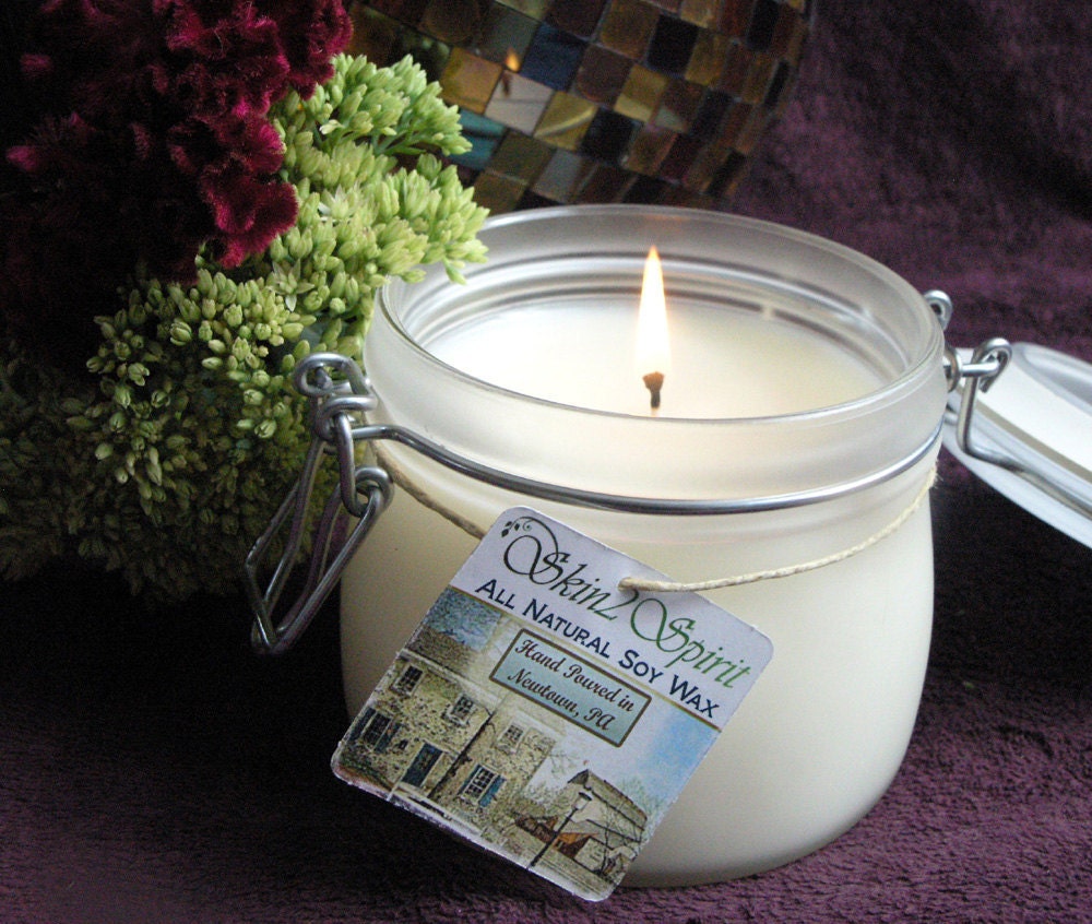SANDLEWOOD VANILLA Soy Candle - Dye Free - Phalate Free - Cotton Wick - 12 oz