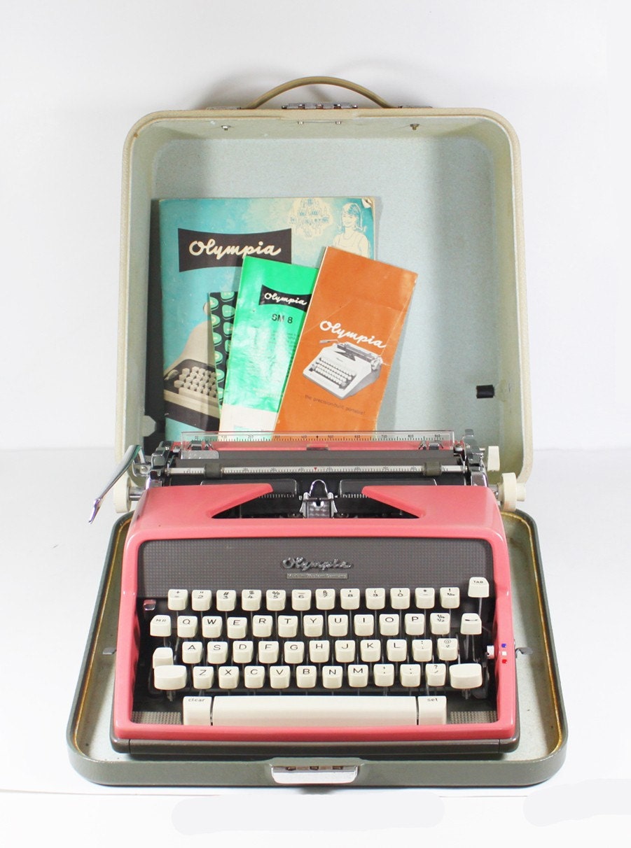 Vintage Pink Olympia DeLuxe SM-7 Manual Typewriter