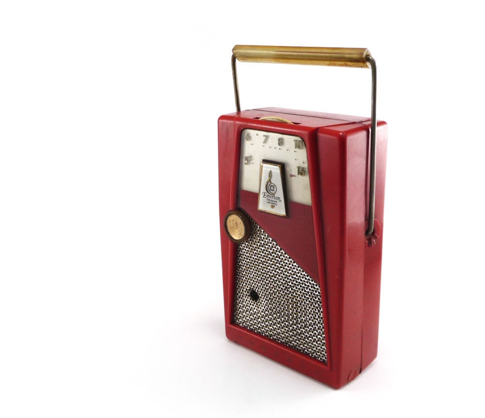 Vintage radio - red Emerson 888 Explorer transistor radio