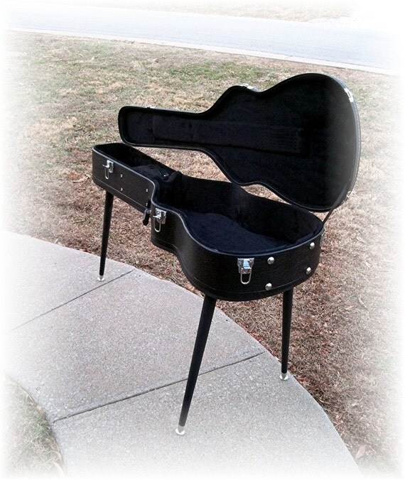 Entryway Table FENDER Guitar Case TaBLE Distressed by MrsRekamepip