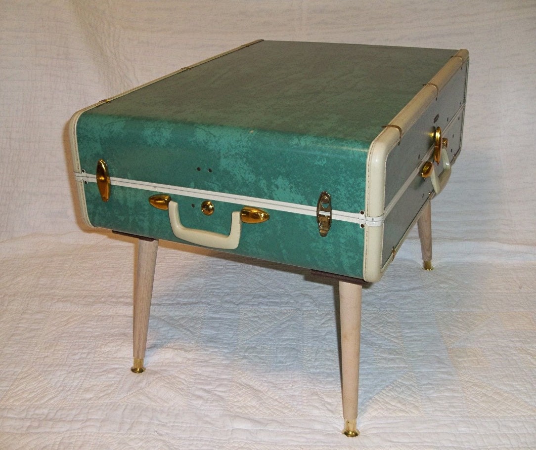 Vintage Suitcase COFFEE TABLE Vintage Lovers Upcycled and ReNeWeD Large Samsonite Luggage Wardrode Traveling Trunk End Table