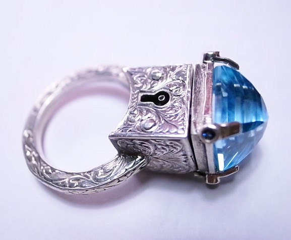 Sterling Silver Engraved Topaz Locking Poison Ring with Key on Chain