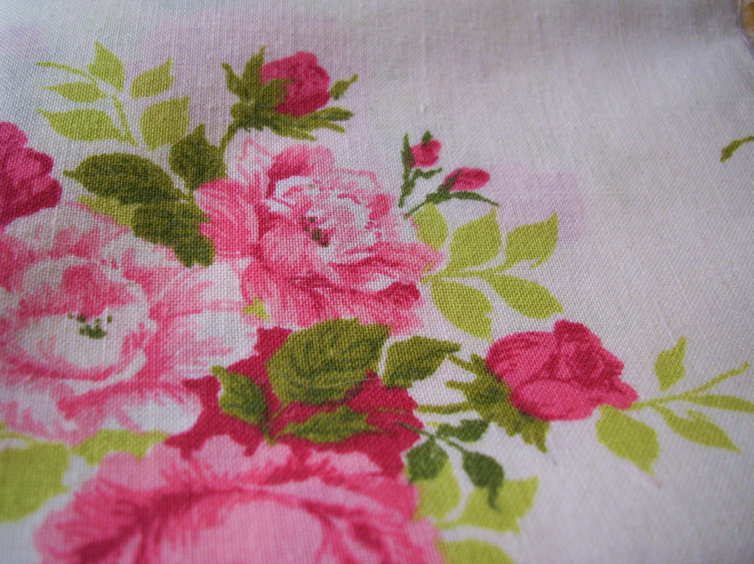 FQ Vintage Sheet, "Big Roses"