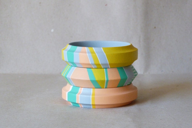 NEW  Pastel colours handpainted wooden bracelet (I)- set of 3