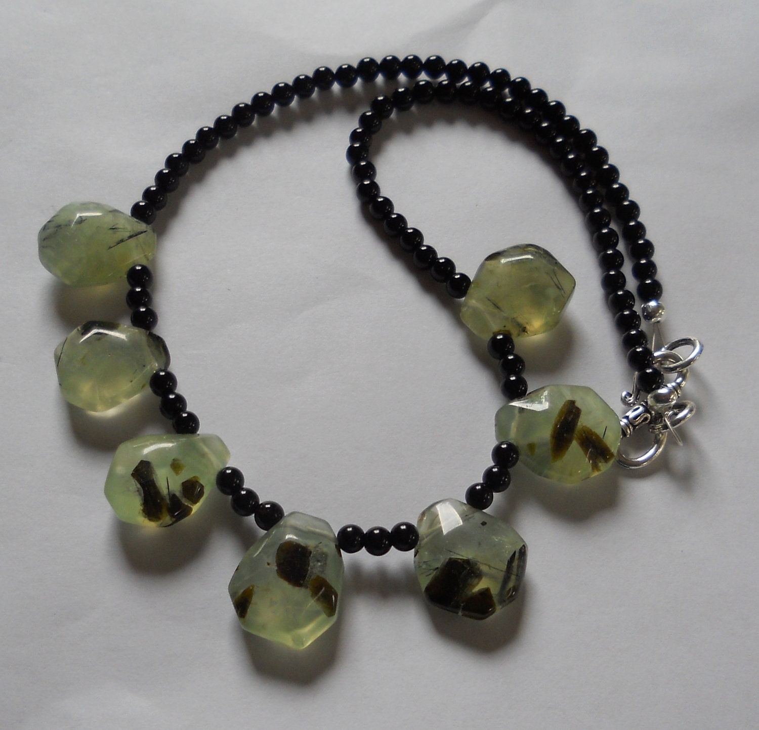 Striking faceted green prehnite chunks and black onyx necklace stone jewelry for sale online J-253
