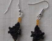Black bat earrings Peruvian ceramic bat beads fashion jewelry Halloween Jewelry
