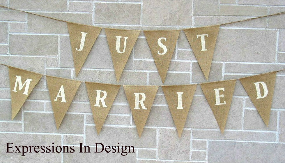 Just Married Banner / Burlap Banner / Wedding Banner / Reception decoration / Shower / Rustic / Photo Prop