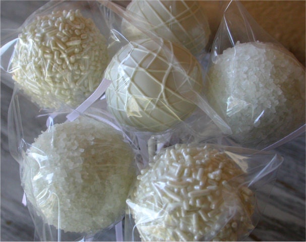Winter Wedding Favor Wedding Cake Pops: White Gourmet Cake Pops made to order with quality ingredients Il_570xn