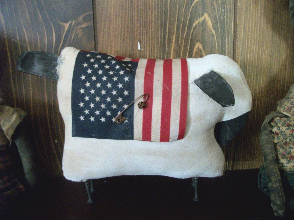 Primitive Grungy Americana Sheep