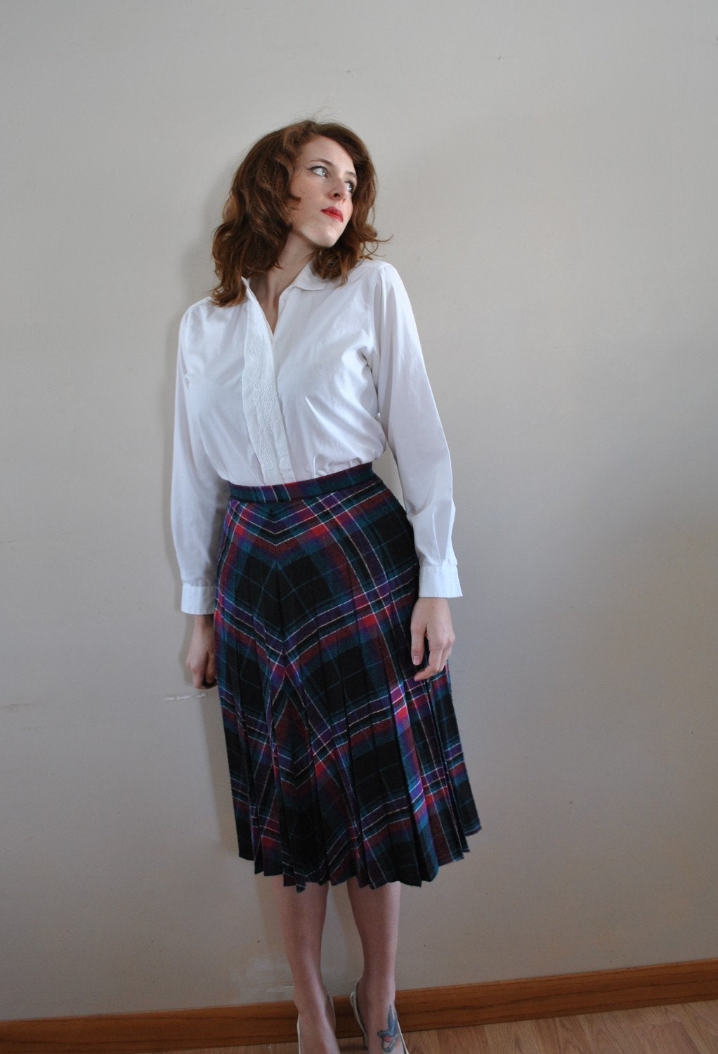 SALE CLEARANCE SALE Vintage Skirt / Pleated Skirt / Vintage Pretty Plaid Pleated Skirt