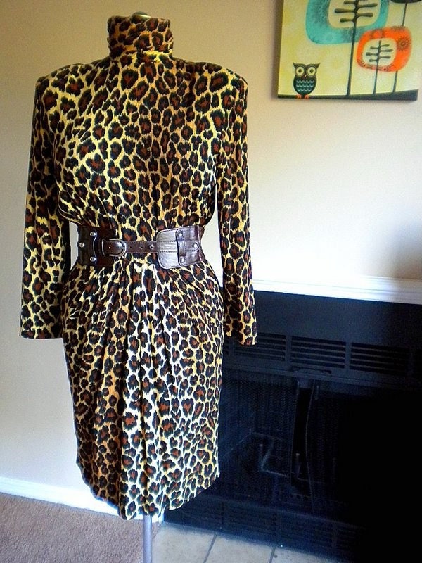 Leopard Print Vintage Dress / Vintage Leopard Print Hourglass Turtleneck Dress
