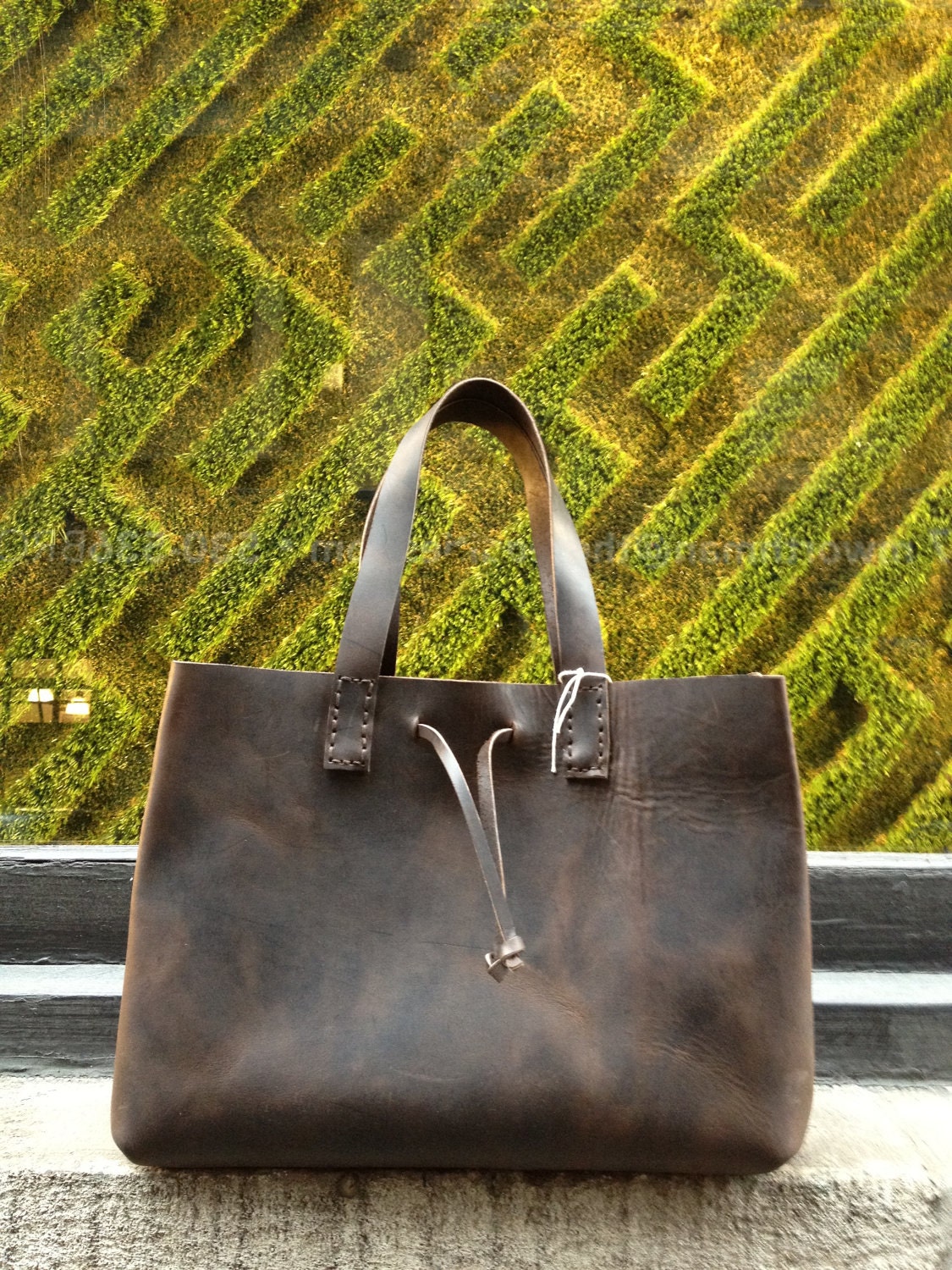 Leather Tote bag sewn by Aixa Sobin  on Etsy
