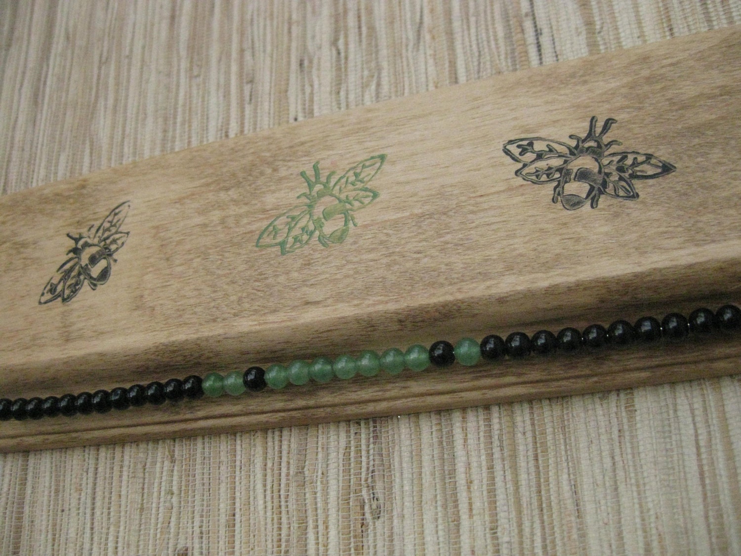 Bee Earring Genie - reclaimed wood earring holder - green & black ecofriendly earring organizer