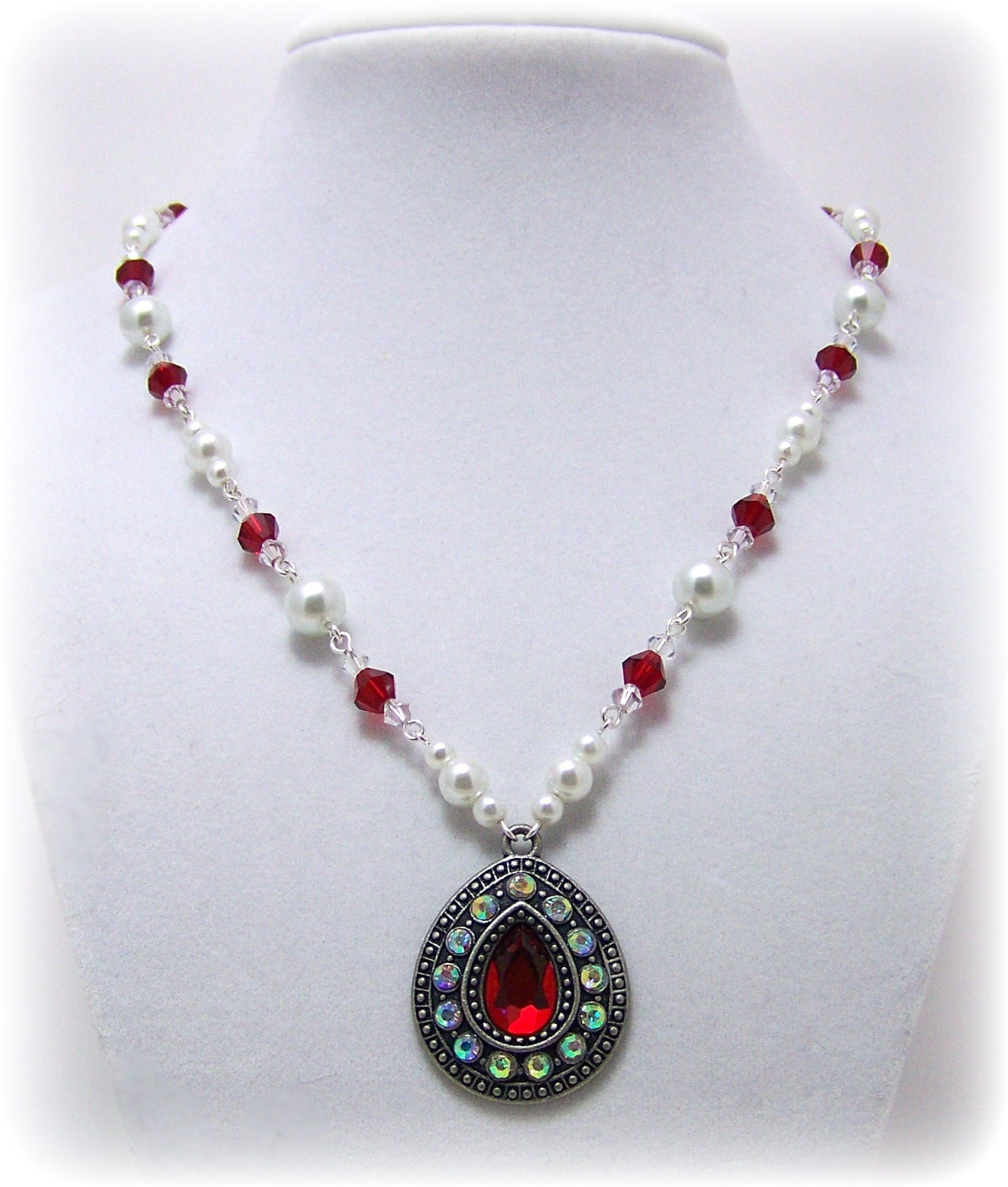 Medieval Necklace - Renaissance Jewelry - Medieval Jewelry - Pearl & Crystal Necklace, Tudor Jewelry, SCA, Elizabethan