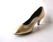 Vintage Naturalizer Gold SHoes Pumps Heels Edwardian Style