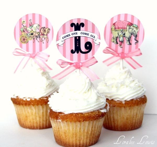 Drinking Straws With Custom Pennants . Come One Come All Collection (Pink) . by Loralee Lewis