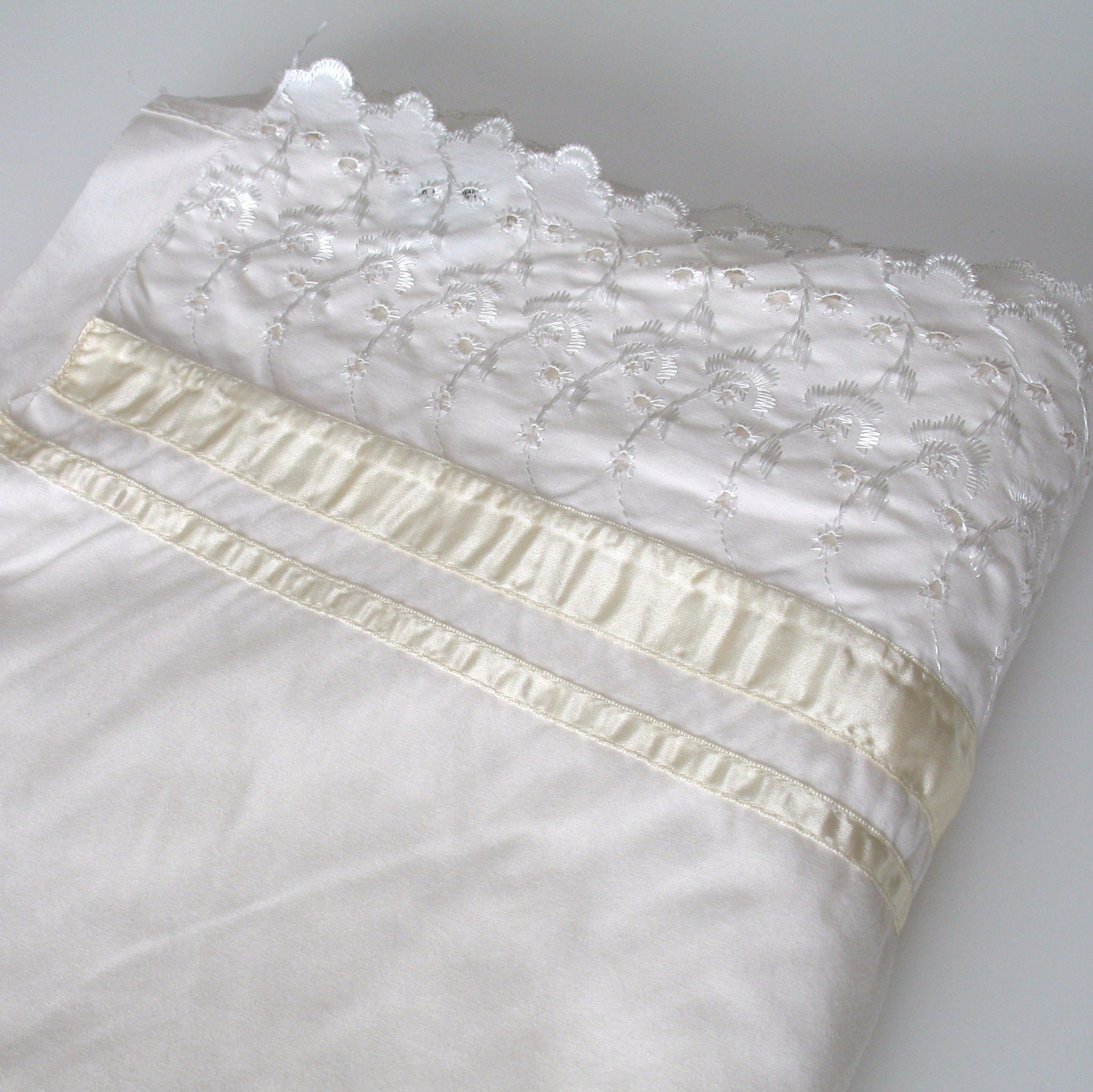 Vintage Eyelet Pillow Cases and Sheet by CraftItVintage on Etsy