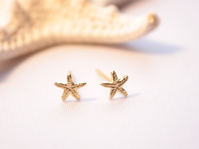 Tiny Starfish Stud Earrings, 14 Karat Gold Plating over Sterling Silver - catilla