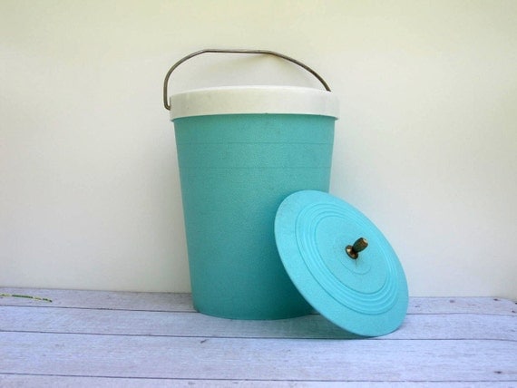 Retro Turquoise Blue Ice Bucket Cooler - Mid Century Plastic Beverage Pail for Summer