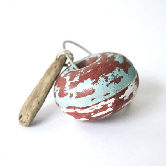 SUMMER SALE 20% OFF - The Nautical Keychain with brown sea wood with cable wire keyring
