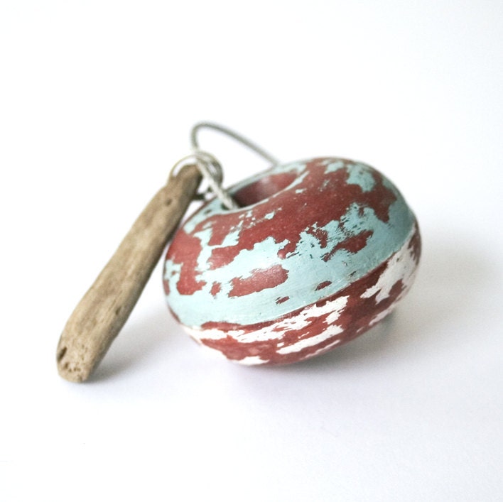 SUMMER SALE 20% OFF - The Nautical Keychain with brown sea wood with cable wire keyring