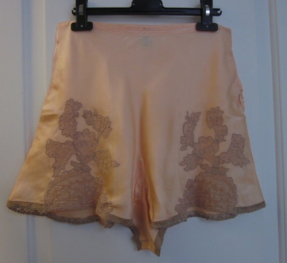 1930s Salmon Colored Silk Lingerie Tap Pants by CornermouseHouse