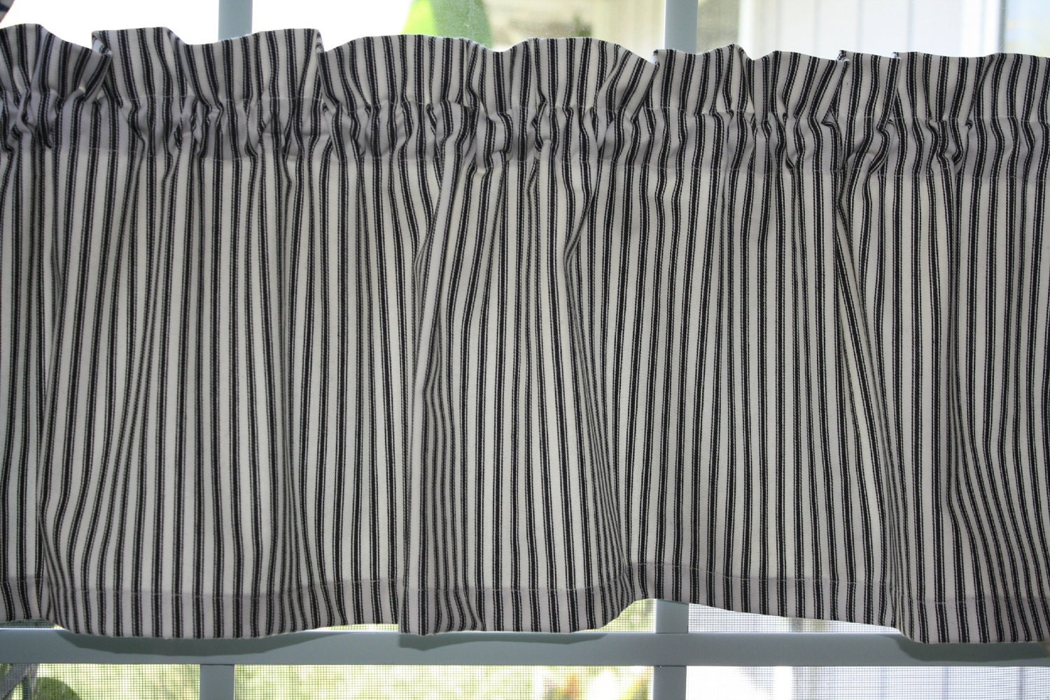 Valance Waverly Black and Ivory Striped Timeless Ticking Fabric with lining 52"x13" Free Shipping