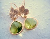 Dangle earrings Spring fashion Preppy jewelry Matt gold 3 leafs with peridot glass drop, Bridesmaid gift, Office  fashion