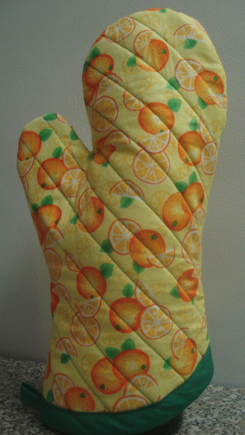 Oven Mitt,  Oranges with Green Trim