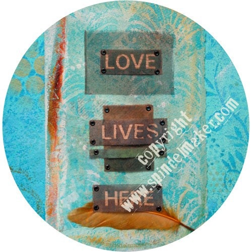 Mousemat Love lives here