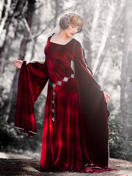 Morgause medieval costume