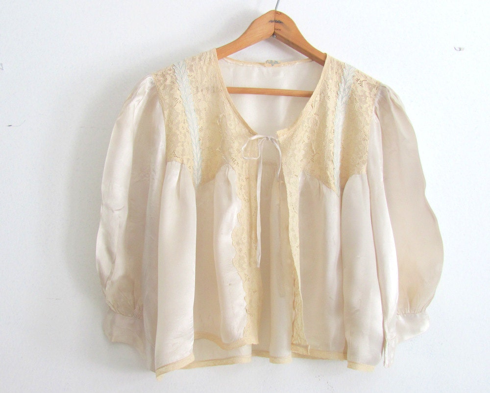 Vintage Bed Jacket 1940s Cream Silk Satin Lace 1940s Lingerie Ivory Cream SALE