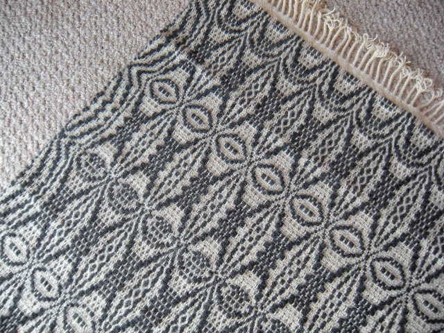 Handwoven Wool Area Rug - Dark Grey & Cream