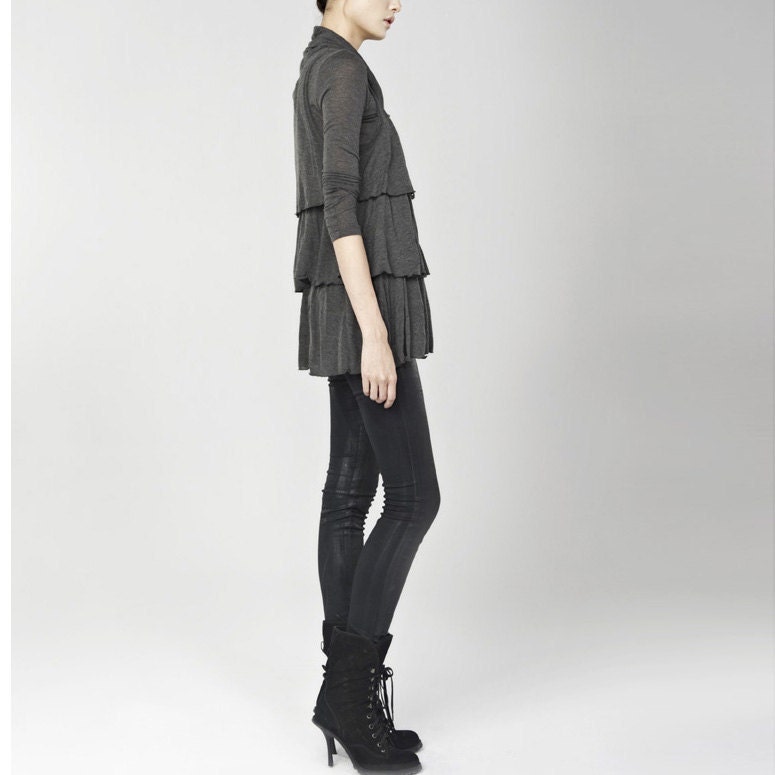 Tiered top J075
