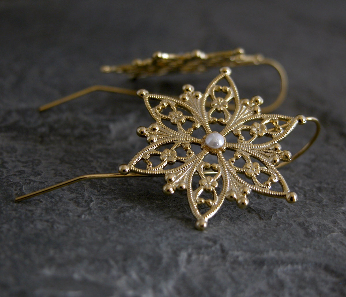 Gold Flower Earrings, Gold Filigree Flower Earrings,Wedding Gold Earrings,Bridal Pearl Earrings,Wedding Earrings ,Gold Earrings