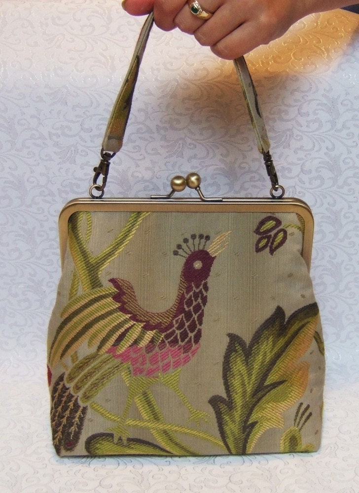SALE SALE HALF PRICE EllenVINTAGE PEACOCK CLUTCH