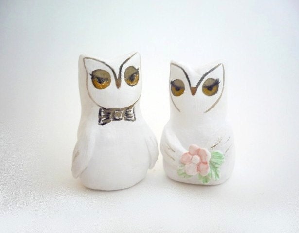 Made to Order - Wedding Cake Topper - Bride and Groom Owls - Handmade by oenopia