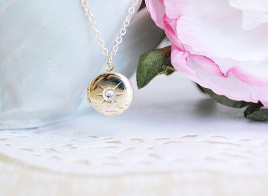 Gold Locket with Etched Star Crystal - 16K Gold Plated Chain