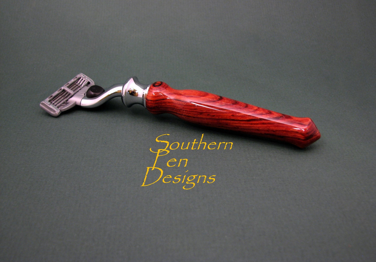Handmade Mach 3 razor in Cocobolo wood. GREAT GIFT