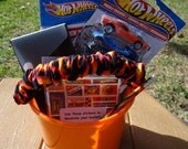 HOT WHEELS Racing Car Gift Bucket or Party Favor
